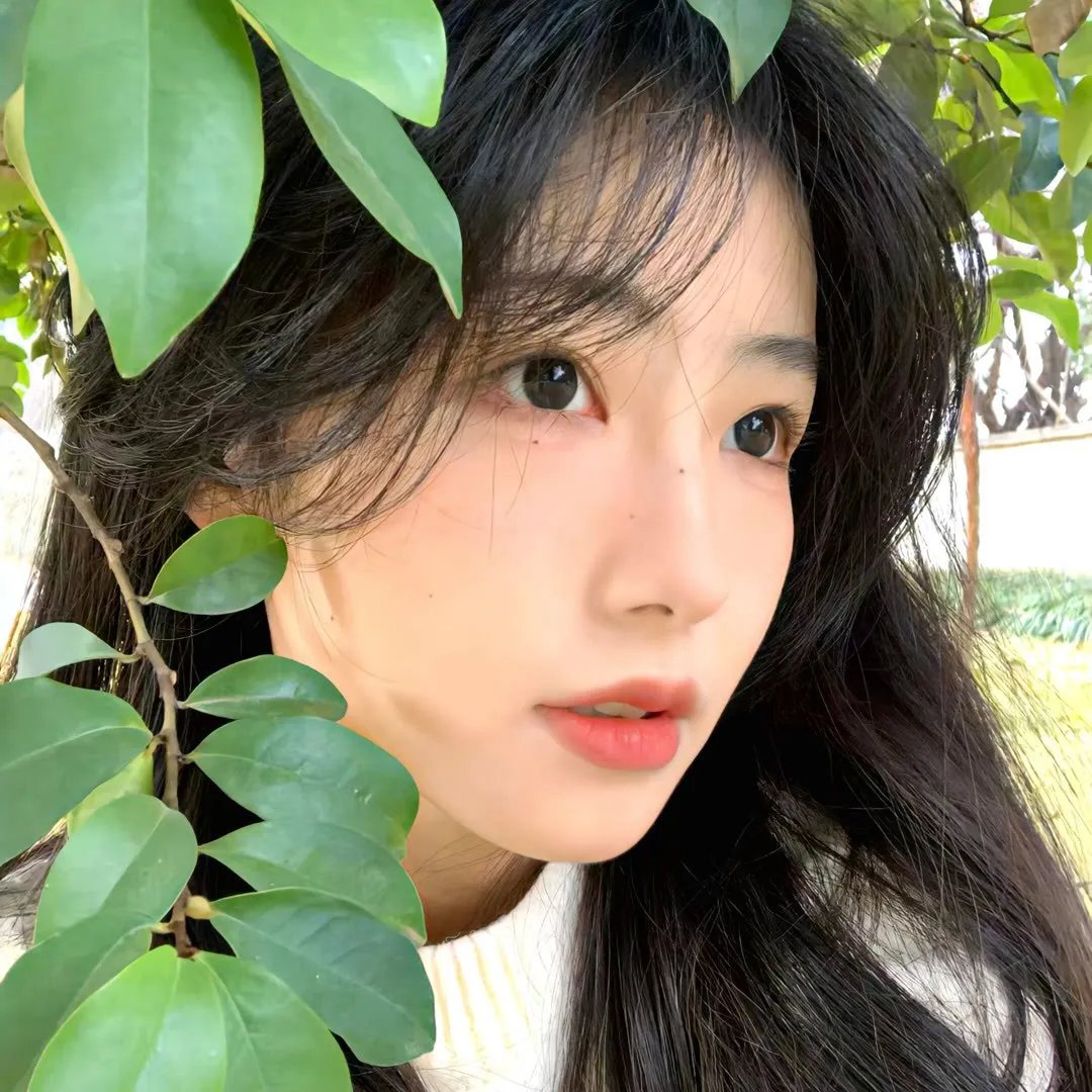 趁懵懂女帝被退婚，拐走做老婆